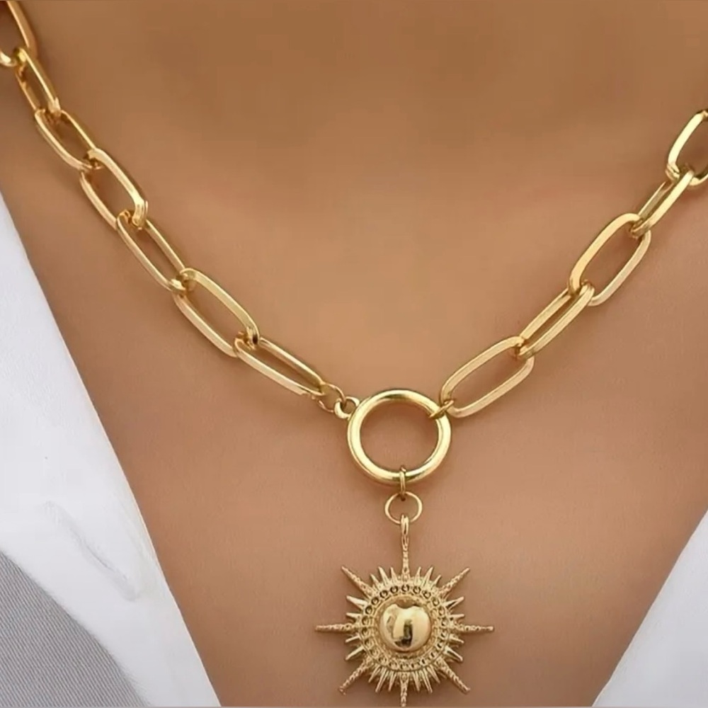 BRAND NEW SUNBURST PAPER CLIP CHAIN NECKLACE